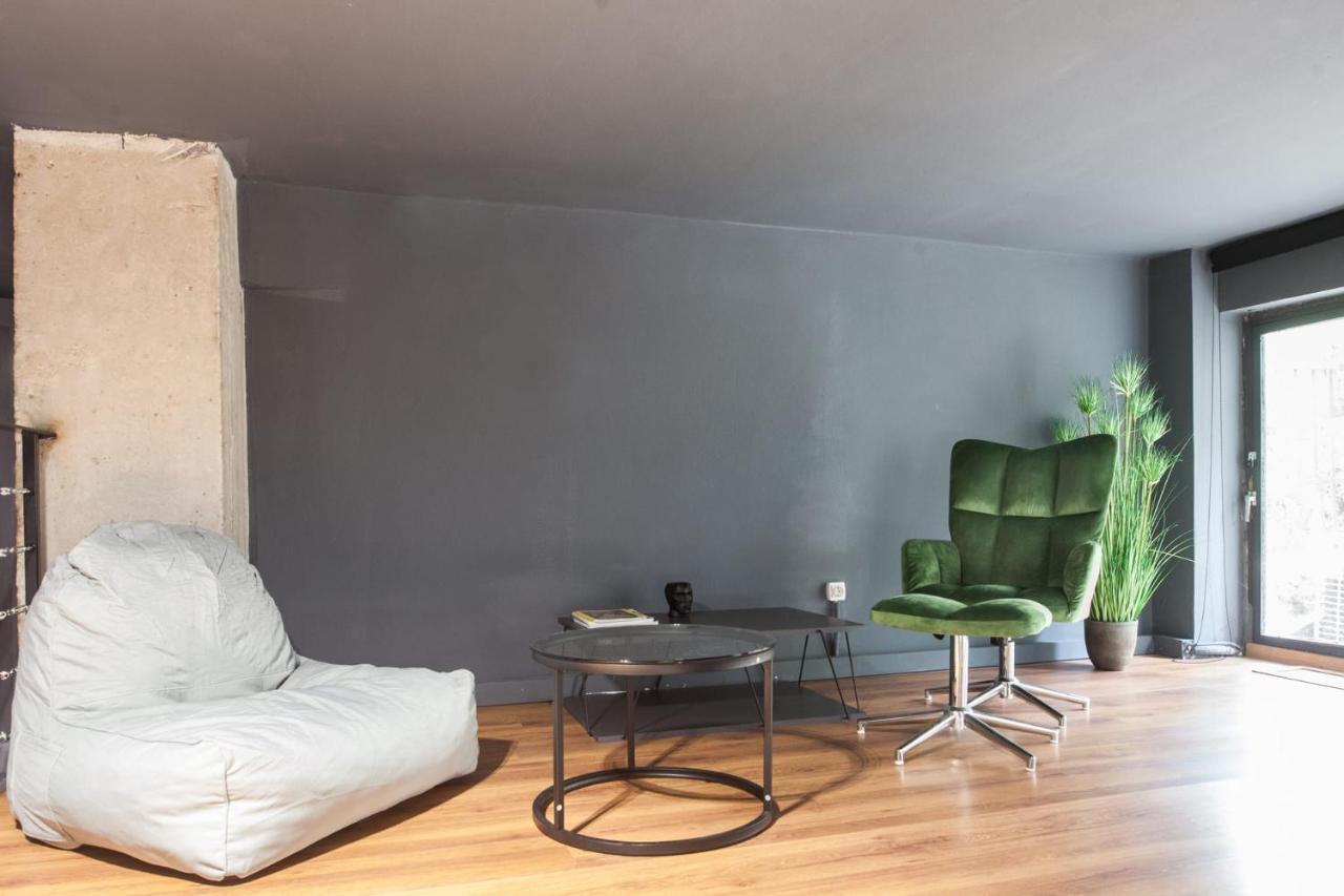Trendy Industrial Apt Next To Museum Of Acropolis Atenas Exterior foto