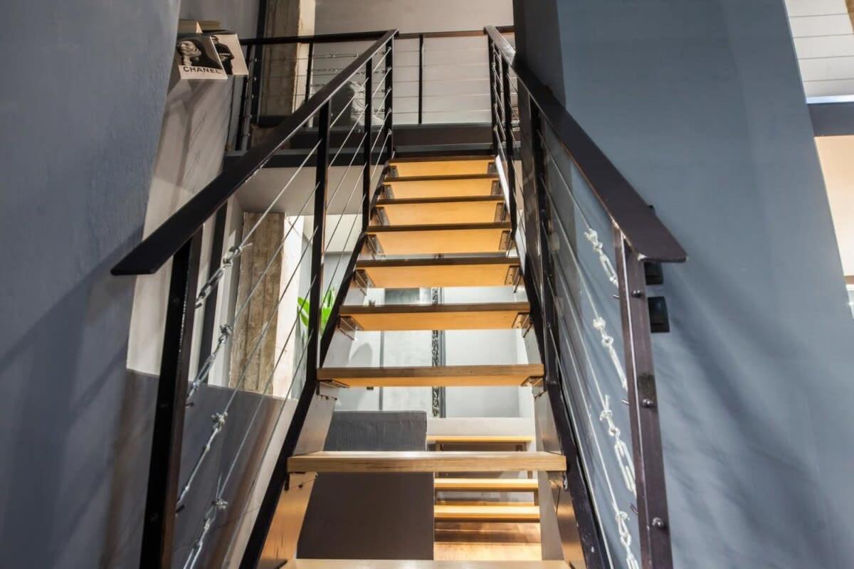 Trendy Industrial Apt Next To Museum Of Acropolis Atenas Exterior foto