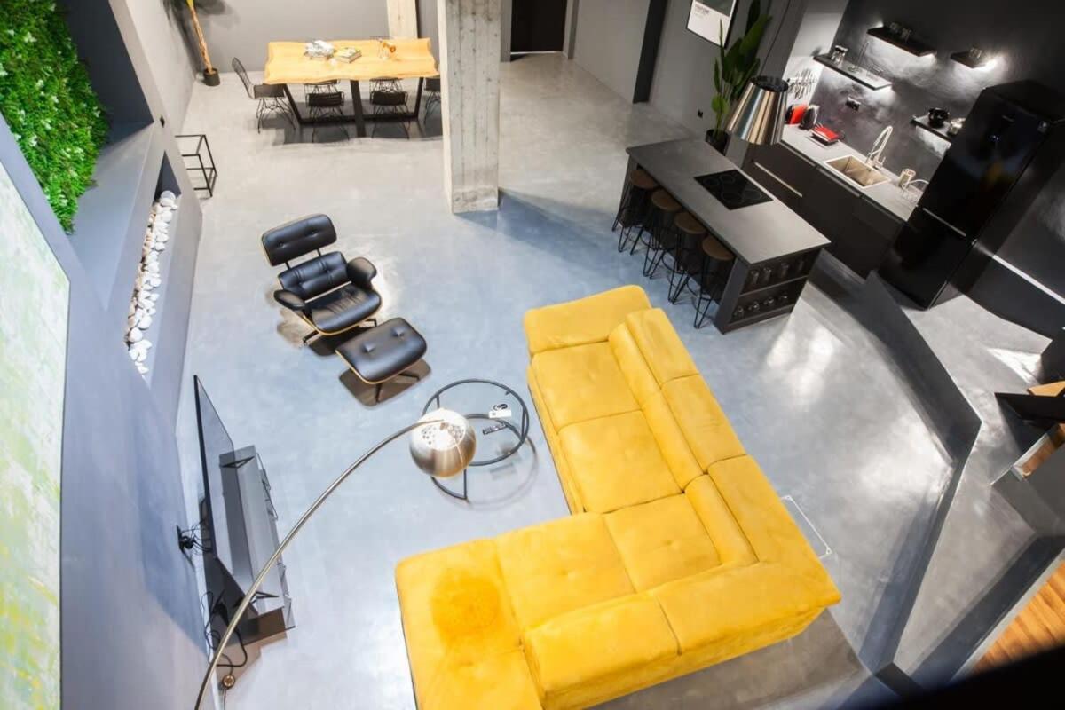 Trendy Industrial Apt Next To Museum Of Acropolis Atenas Exterior foto